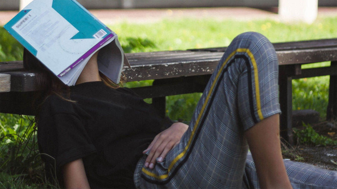 How to Beat ‘Senioritis’ and Get Ahead of the Curve with Online-Based Education