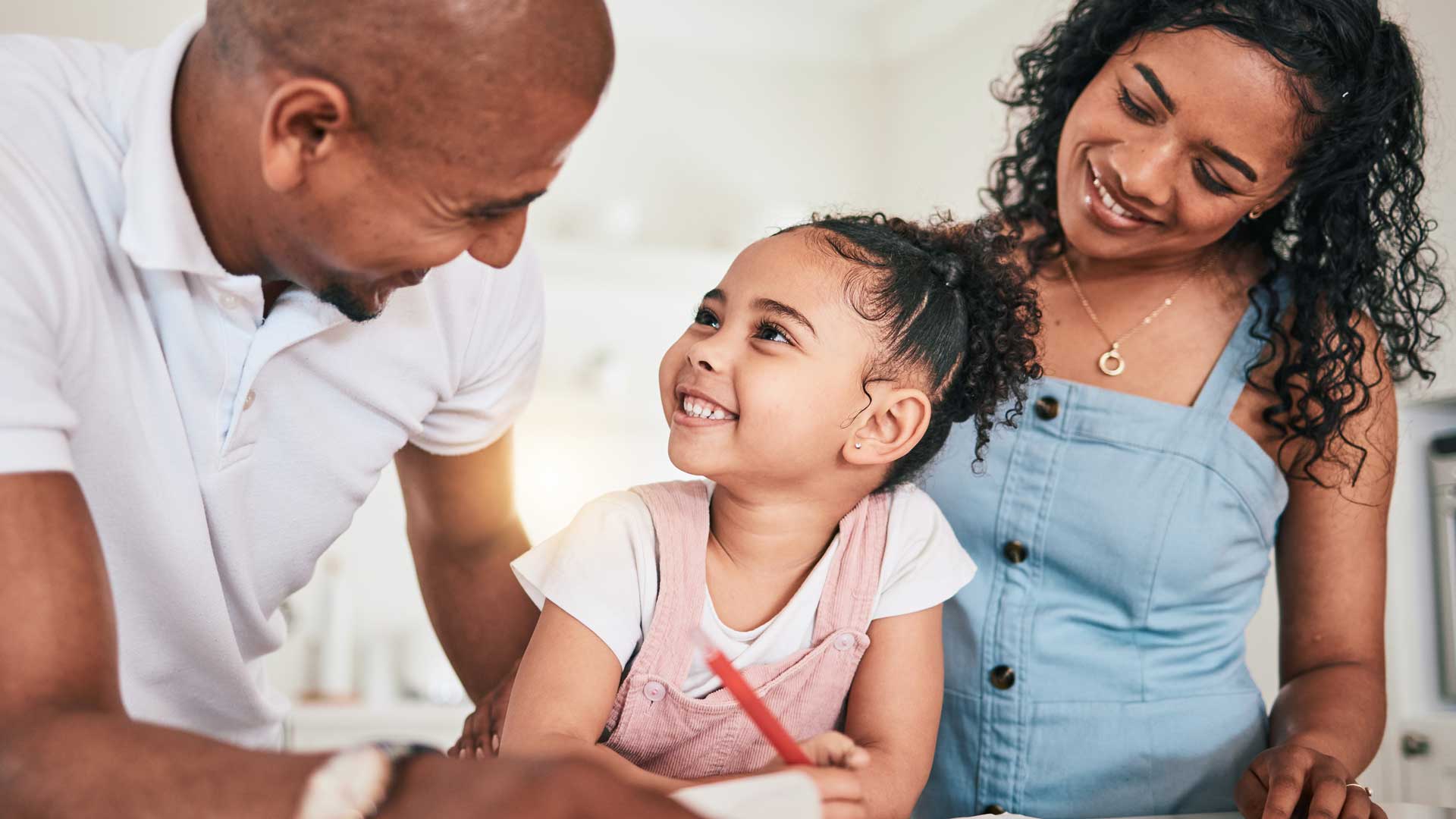 parents-working-with-daughter