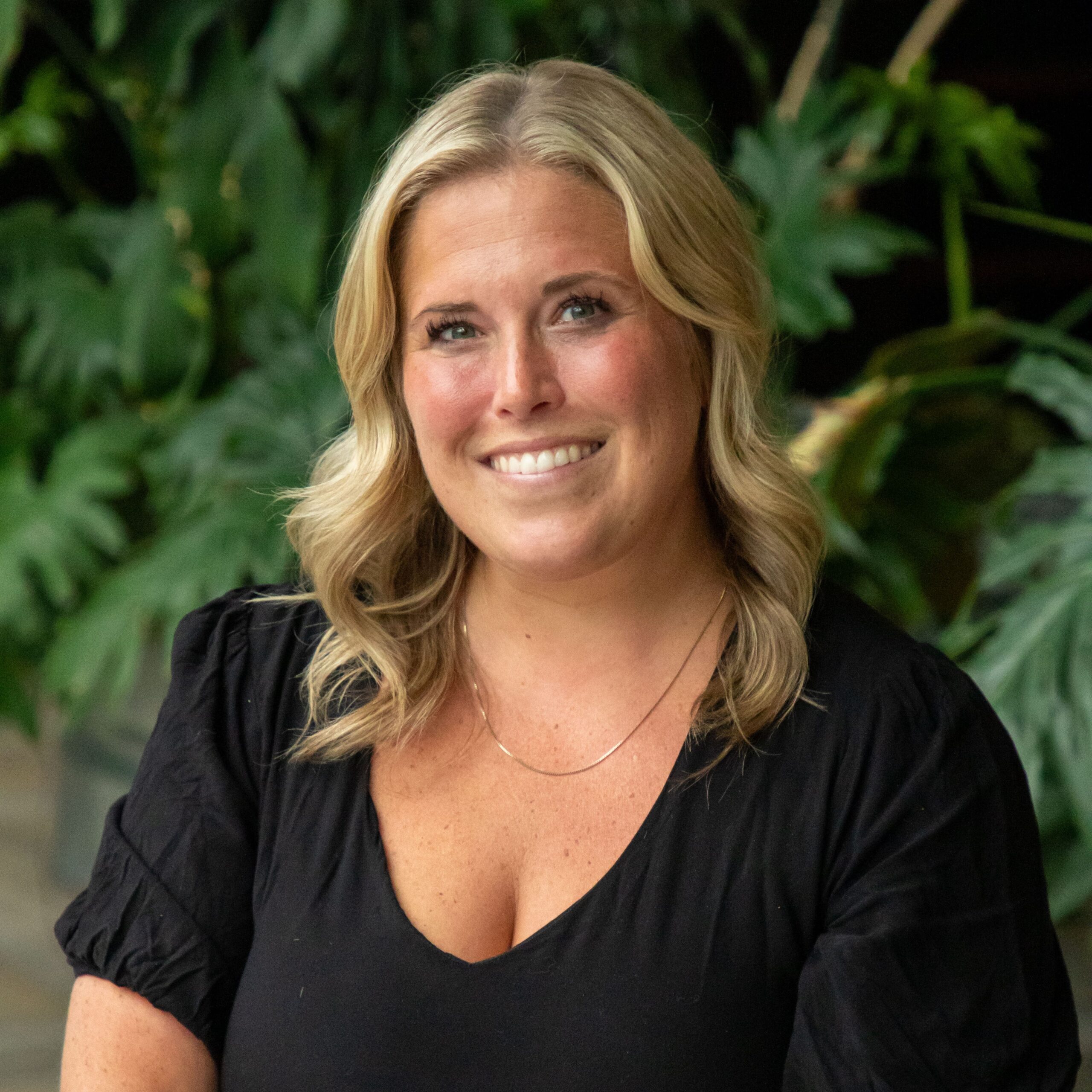 Ms. Lauren DeRoo
